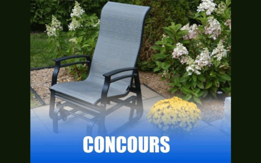 Une chaise oscillante de notre collection Kaza