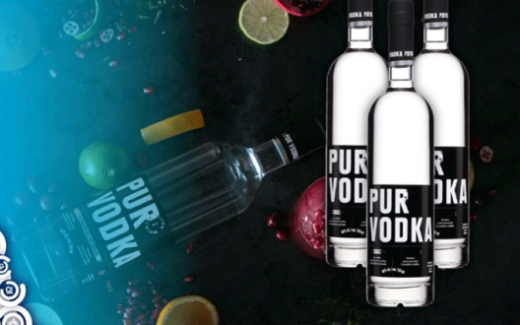 Un coffret cadeau Pur Vodka