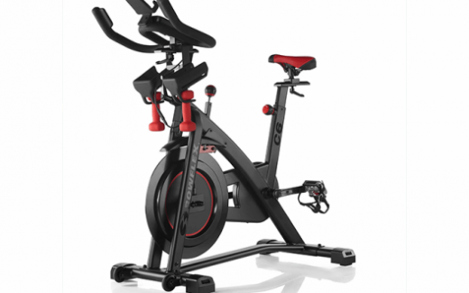 Un vélo stationnaire Bowflex C6