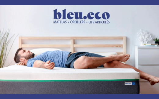 Un ensemble matelas et oreillers Bleu.eco