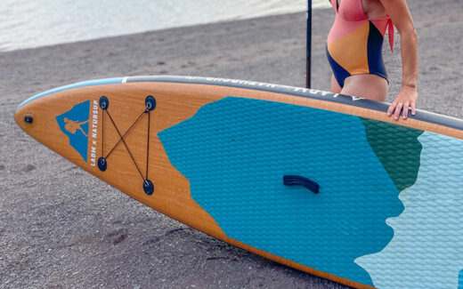 Un paddle board Intrépide LADM X naturSUP (1375 $)