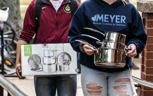 Un Ensemble de casseroles de 11 pièces