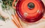 Une cocotte ronde Le Creuset (485 $)