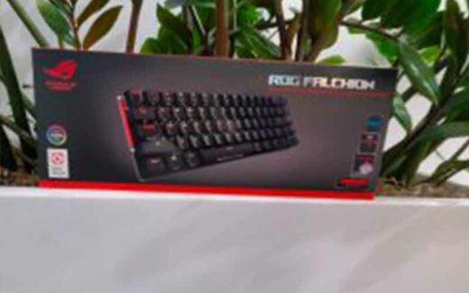 Un clavier ROG Falchion ASUS