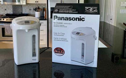 2 distributeurs d’eau chaude de Panasonic