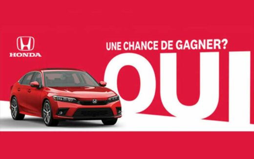 Une berline Honda Civic Touring 2023 (33865 $)