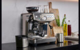 Une machine Impress Barista Express Breville (1300 $)