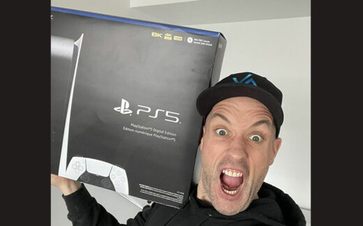 Une PlayStation 5 + un abonnement d'an à AKTIVATION