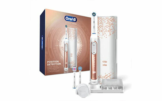 Une brosse à dents électrique Oral-B Genius 8000
