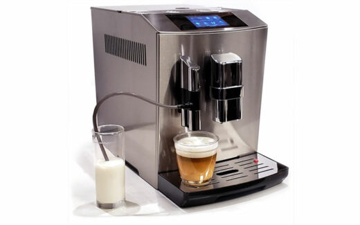 Une machine à café Gamea Lux de 1647 $