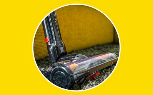 Un aspirateur Dyson V15 Detect Total Clean de 1000 $