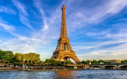 Gagnez un voyage à Paris de 7253 $