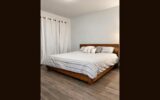 Gagnez une base de lit modèle Rousseau