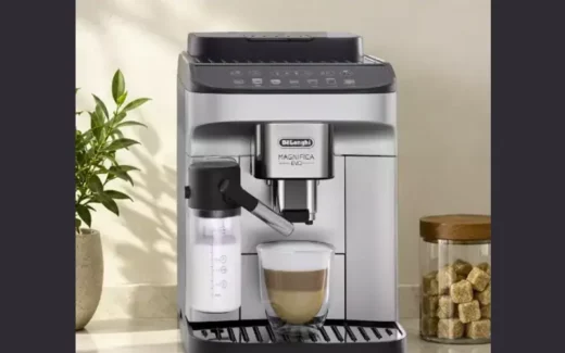 Gagnez une machine à espresso De’Longhi Magnifica Evo